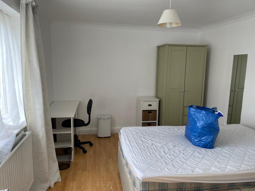 Images for Vegal Crescent, Englefield Green