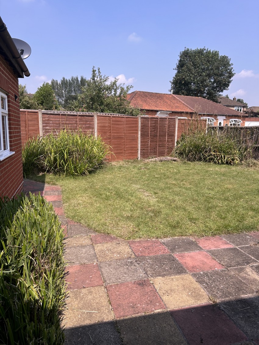 Images for Vegal Crescent, Englefield Green