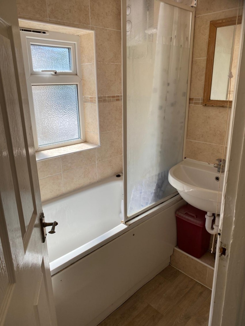 Images for Larchwood Drive, Englefield Green, Egham